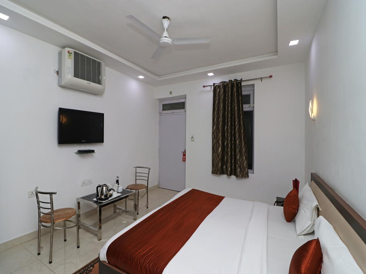 Oyo 11526 Hotel Apollo Agra  Eksteriør bilde