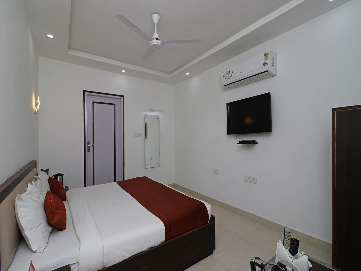 Oyo 11526 Hotel Apollo Agra  Eksteriør bilde