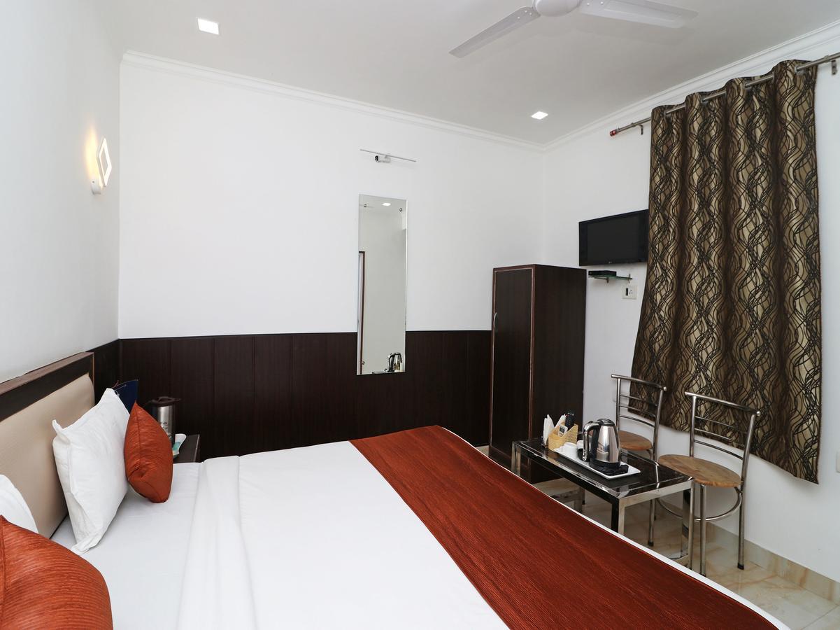 Oyo 11526 Hotel Apollo Agra  Eksteriør bilde