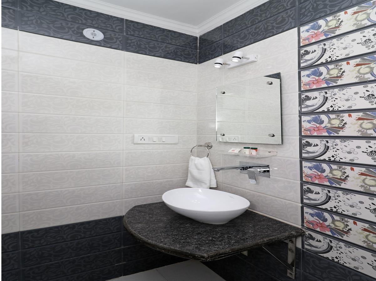Oyo 11526 Hotel Apollo Agra  Eksteriør bilde