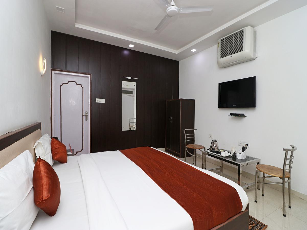 Oyo 11526 Hotel Apollo Agra  Eksteriør bilde